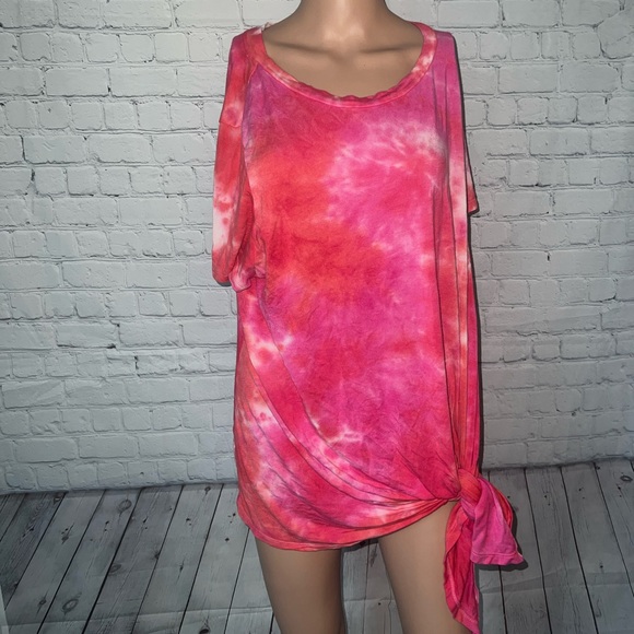 Time and Tru Tops - time and tru maternity pink & red tie dye shirt size XL